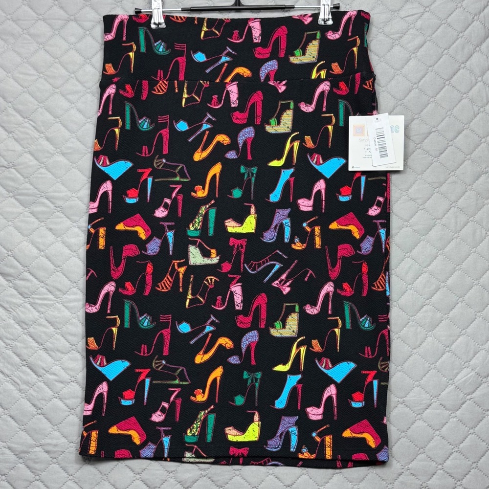 LuLaRoe Cassie Pencil Skirt Medium NWT Black High Heel Shoe Print Stretchy Skirt
